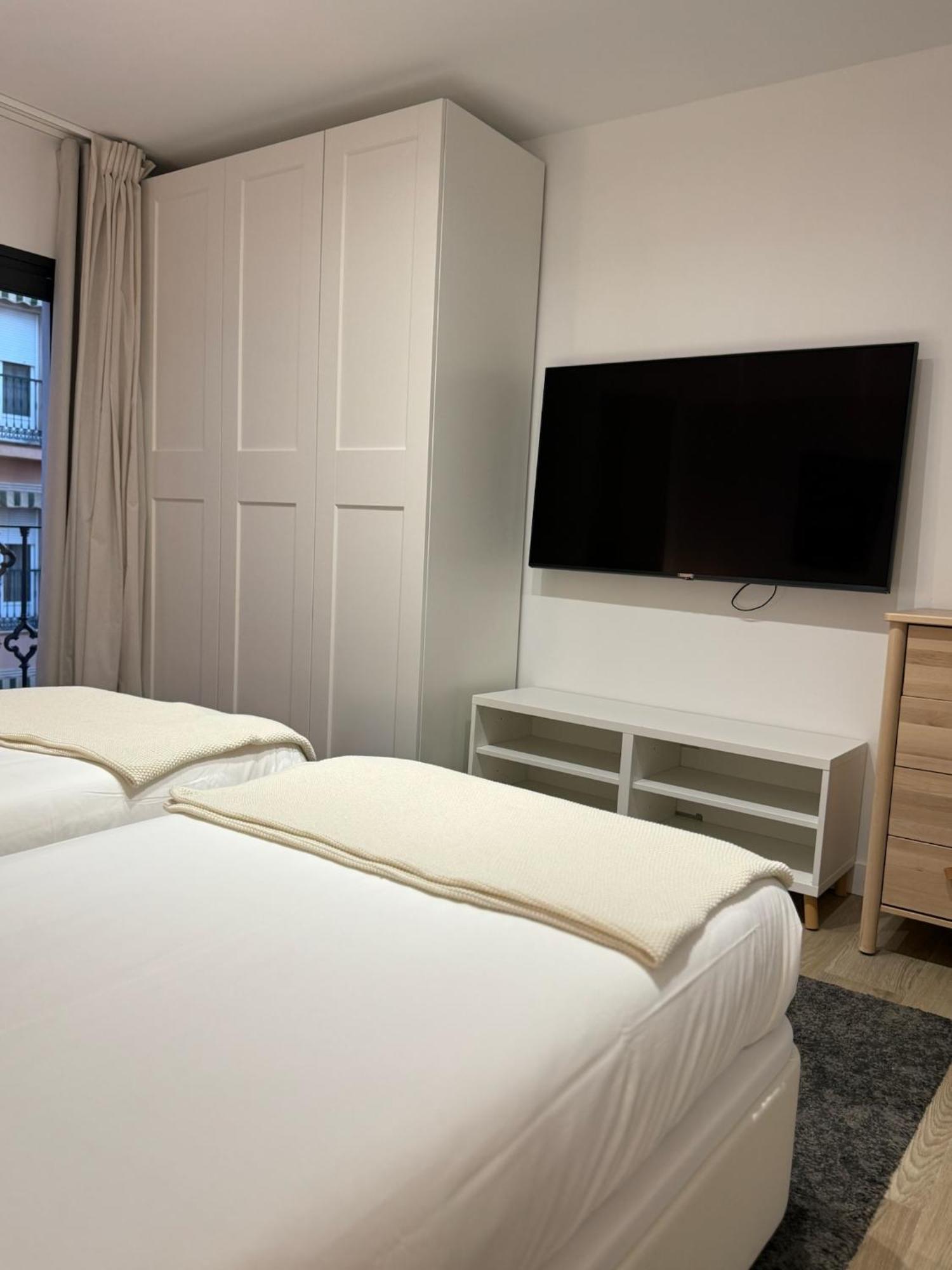 Apartamentos Mlc Ciudad De Linares Linares  Buitenkant foto